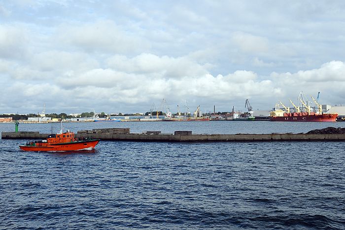 Liepājas ostas skats.