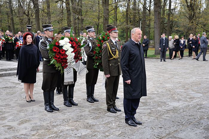 Nacisma sagrāves un II Pasaules kara beigu atceres diena. Rīgas Brāļu kapi. 08/05/2014 foto: Timurs Subhankulovs/Latvijas Avīze