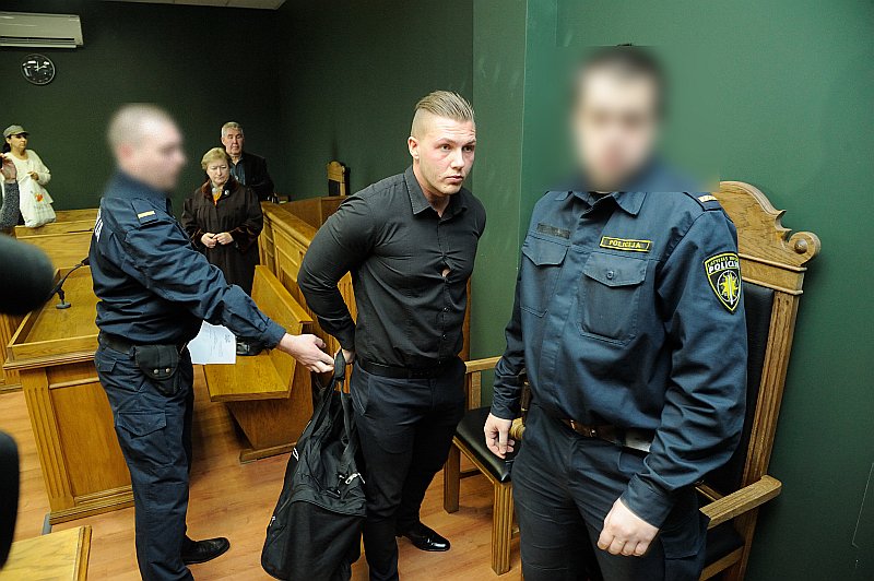 Jānim Gaigalam par savas draudzenes Elīnas Pupiņas slepkavību nākamie desmit gadi būs jāpavada apcietinājumā.