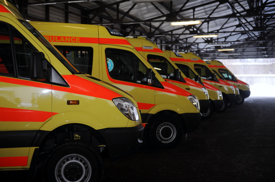 Neatliekamās medicīniskās palīdzības dienesta operatīvie transportlīdzekļi.