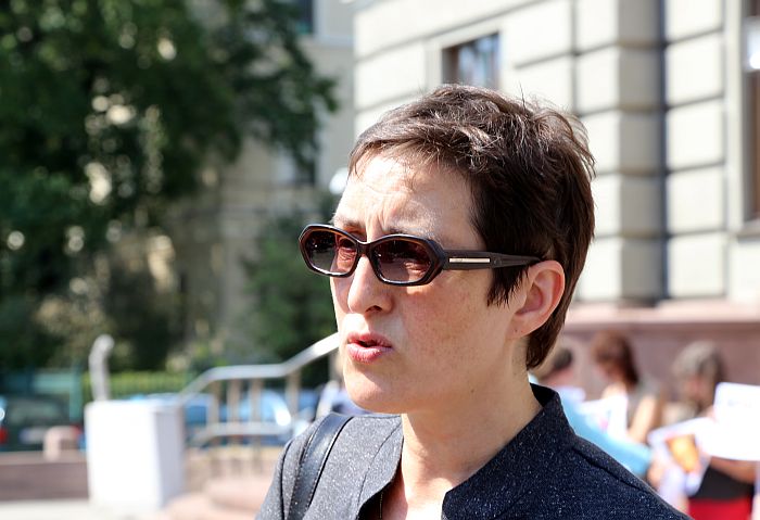 Attēlā Laila Brice