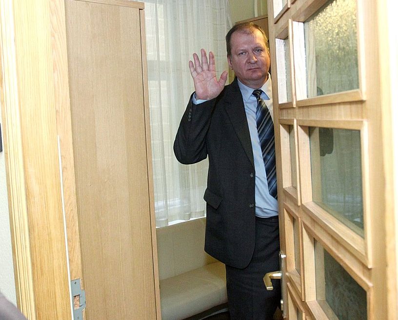 Februārī Andris Vilks noraidīja pārmetumus par plosīšanos dzērumā.