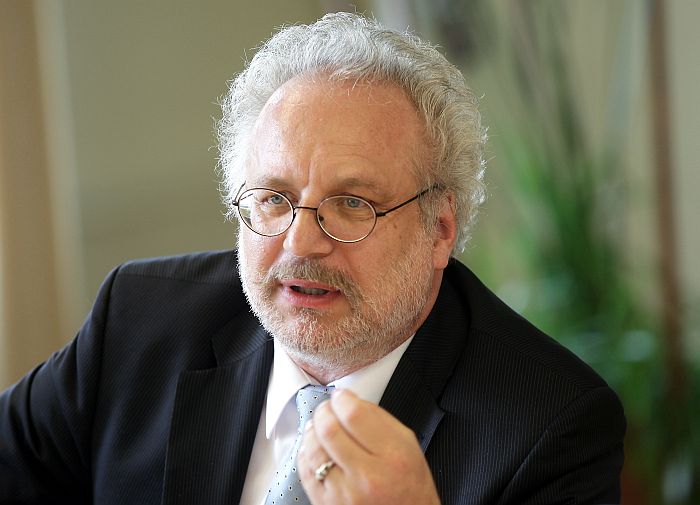 Prezidenta amatam oficiāli izvirzīts ceturtais kandidāts – Egils Levits ...