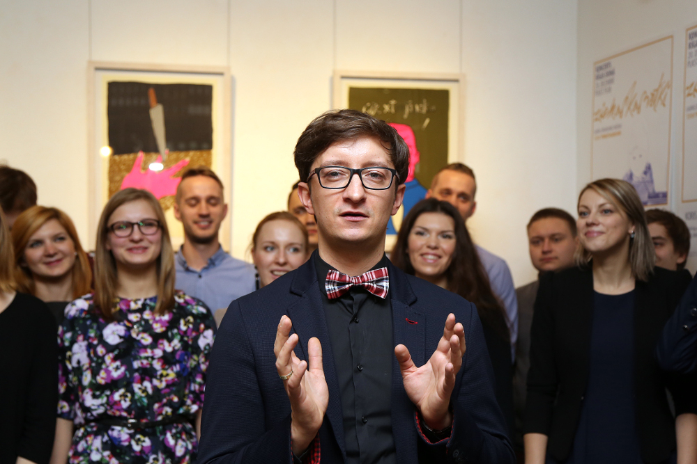 Diriģents Jānis Ozols, konkursa idejas autors un mākslinieciskais vadītājs.
