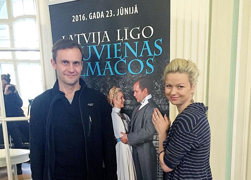 Uldis Anže – Dūdars – kopā ar Ditu Lūriņu – savu Antoniju: “Mēs ar Ditu tagad esam kā pielaulāti… Viņa patiesi mīl, ir ļoti, ļoti laba šajā tēlā.”