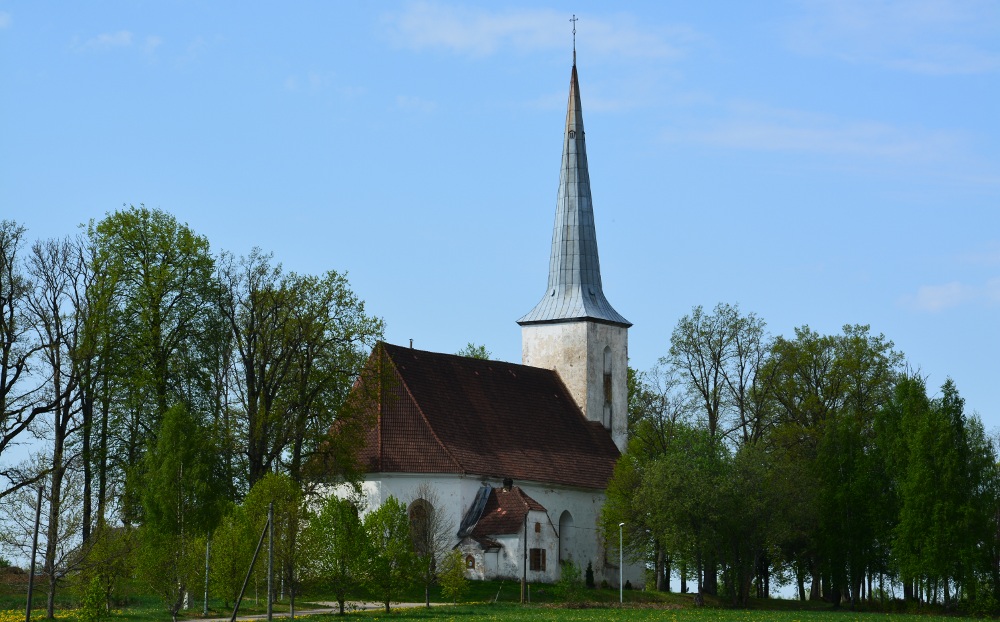 Ugāles baznīca
