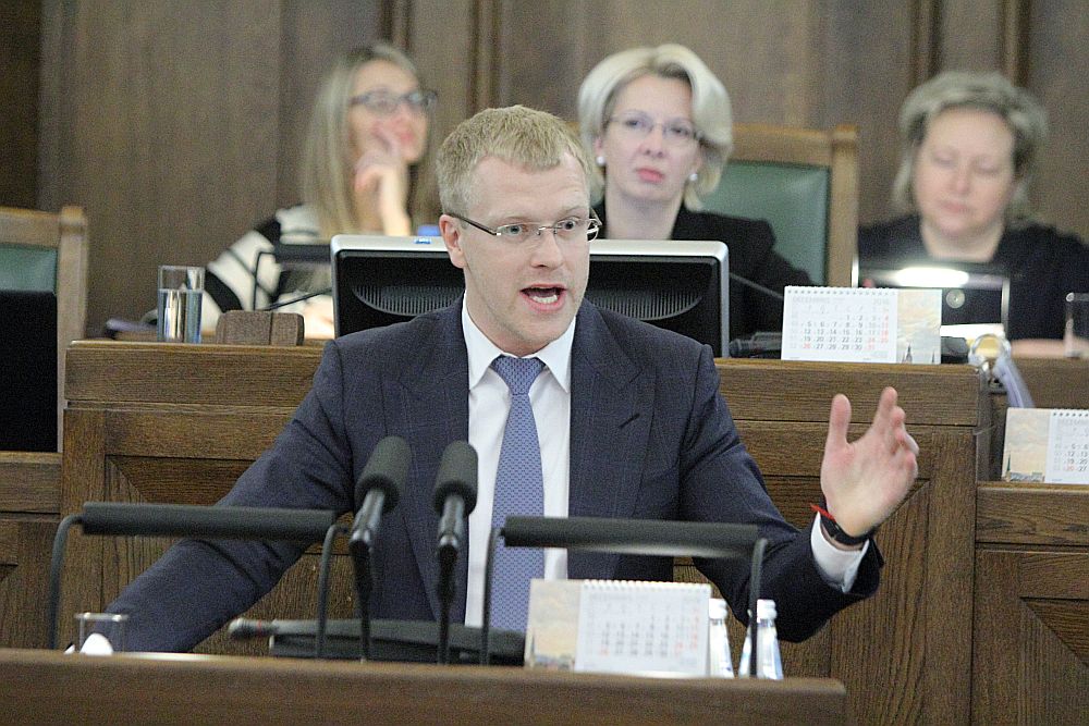 “Saskaņas” deputāts Andrejs Elksniņš