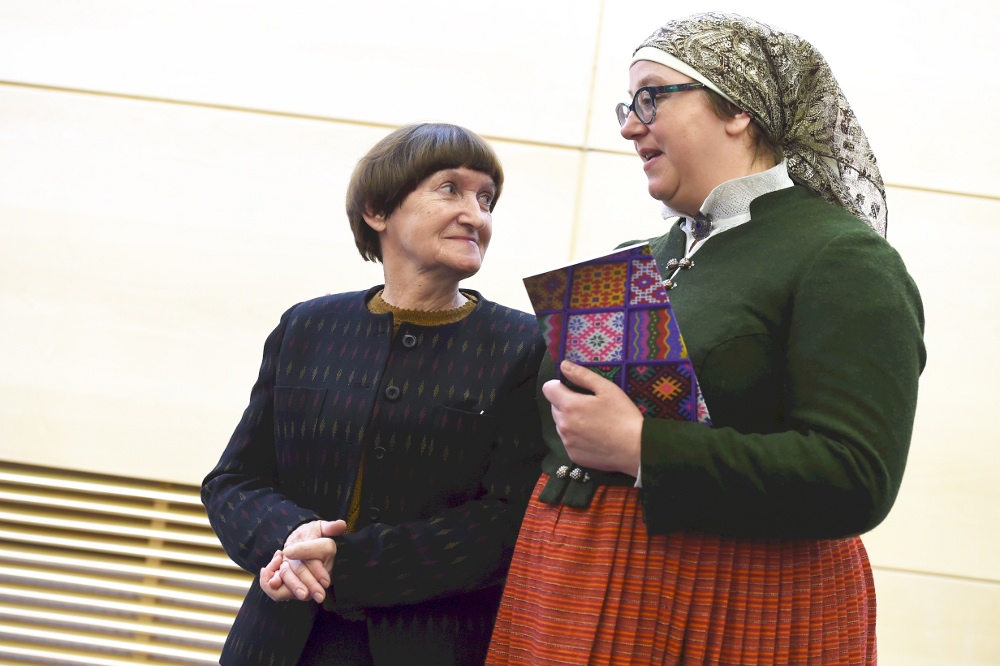 Lia Mona Ģibiete (no kreisās).