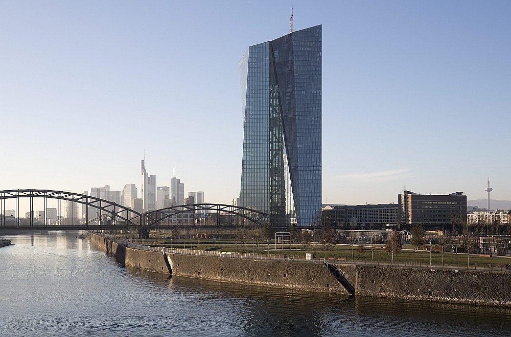 Eiropas Centrālās bankas 185 m augstā ēka.