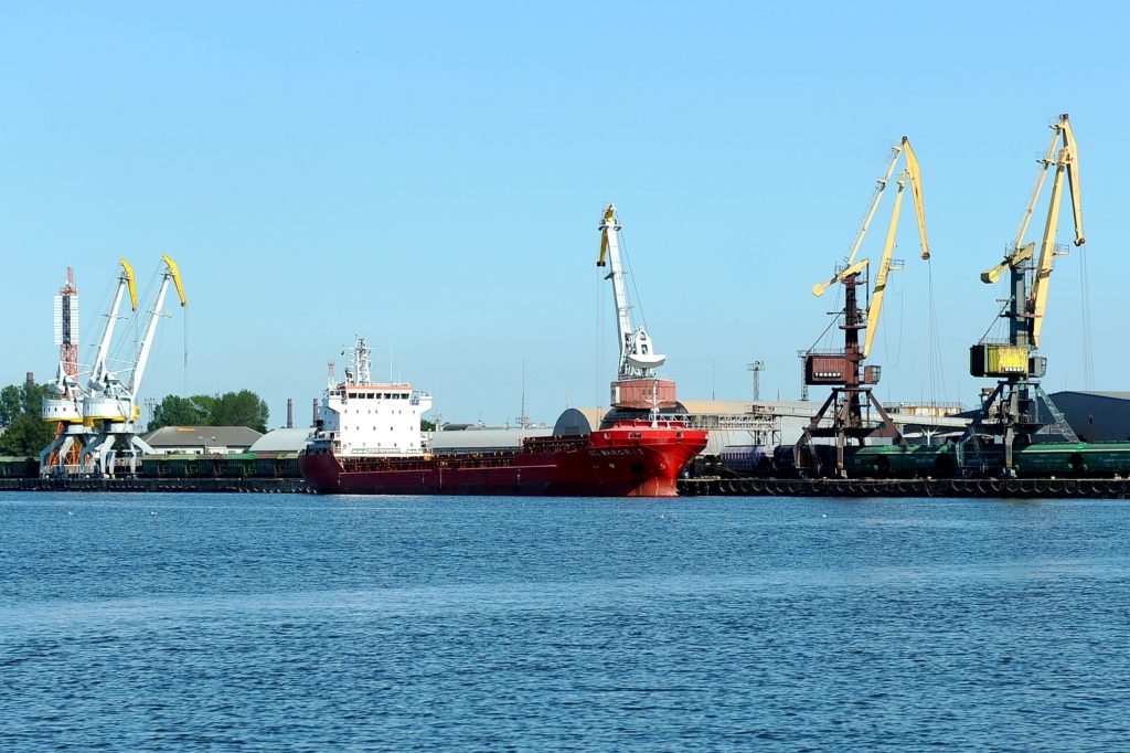 Skats uz Liepājas ostu