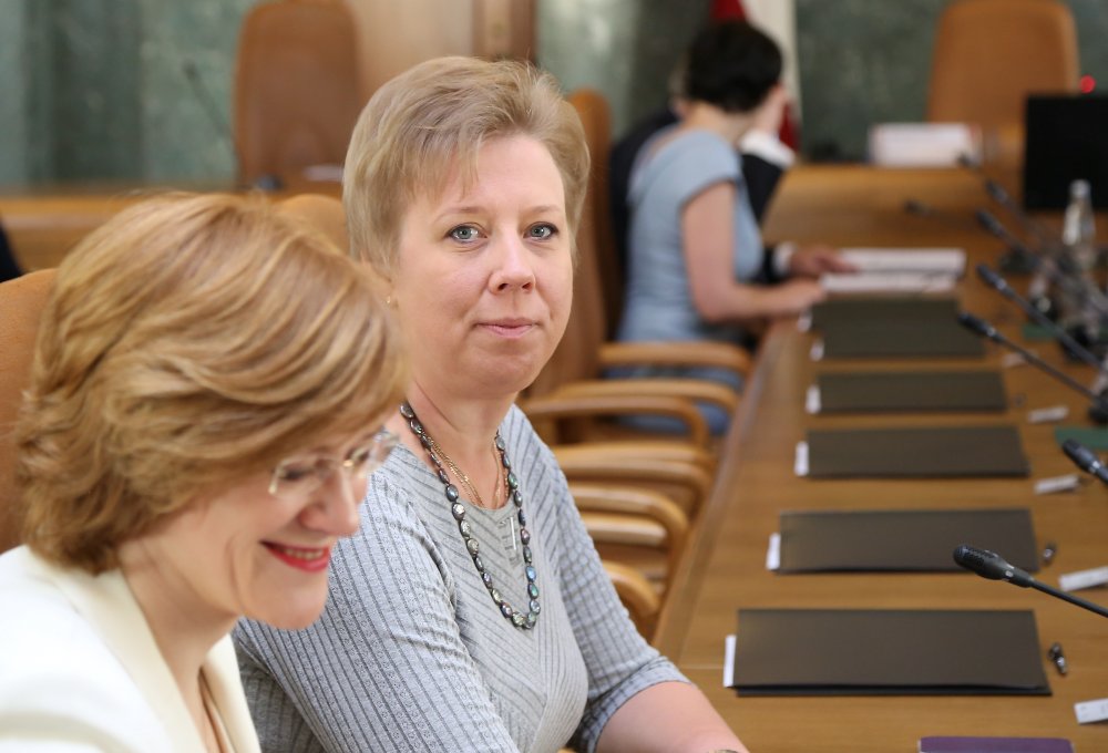 Valsts noslēpuma pielaidi zaudējusī Iekšlietu ministrijas (IeM) valsts sekretāre Ilze Pētersone-Godmane