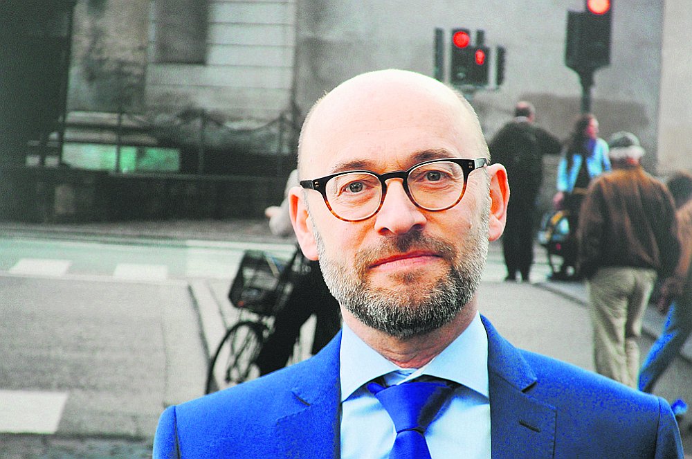 Hanss Brasks, Dānijas vēstnieks Latvijā
