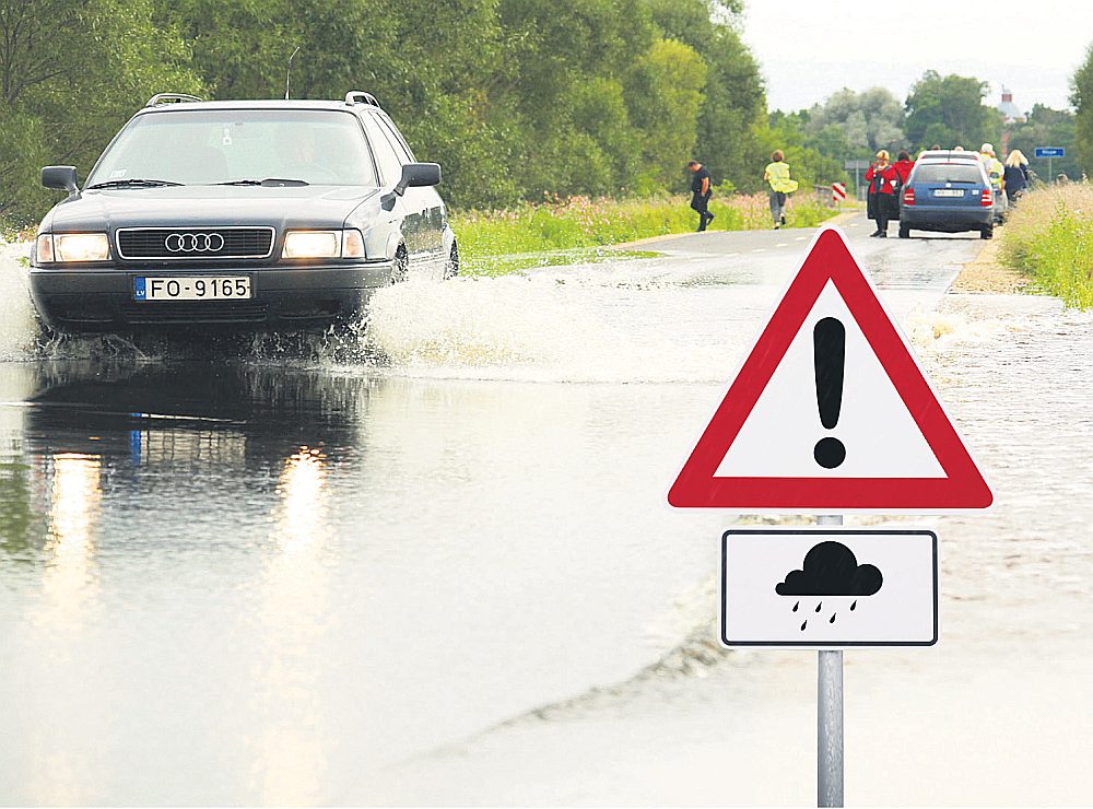 Meteorologi skaidro, ka Latvijā pakāpeniski mainās laika apstākļi un intensīvs lietus būs arvien biežāka parādība.