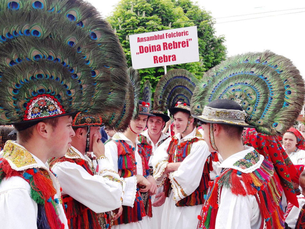 Folkloras kopa no Rumānijas “Doina Rebrei”.