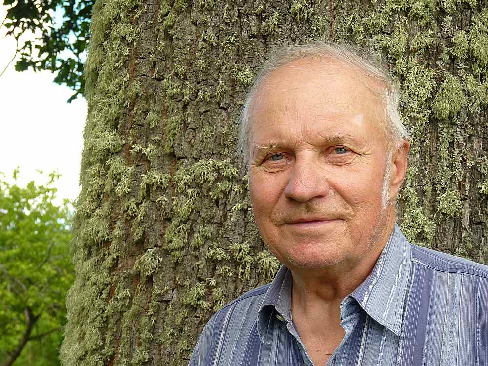 Miķelis Gruzītis saimnieko dzimtajās mājās “Lettēs”, kas atrodas pašā Aiviekstes krastā.