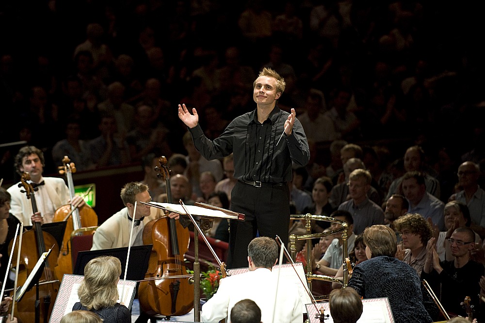 Diriģents Vasilijs Petrenko
