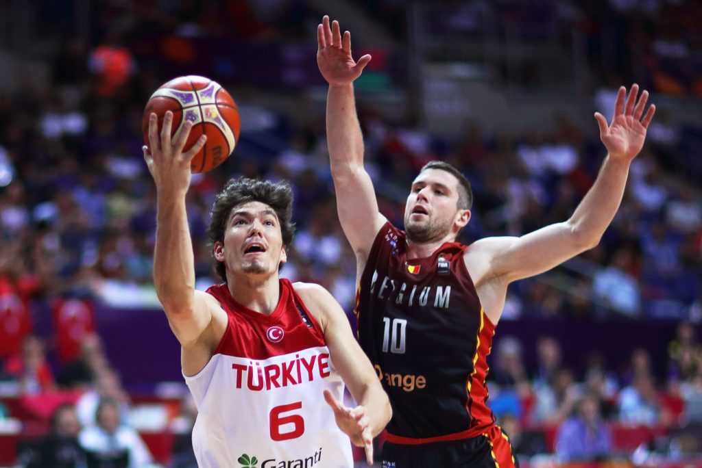 Turkey’s Cedi Osman (L) in action against Belgium’s Quentin Serron (R) during the EuroBasket 2017 group D match between Turkey and Belgium in Istanbul, Turkey, 05 September 2017. EPA/TOLGA BOZOGLU