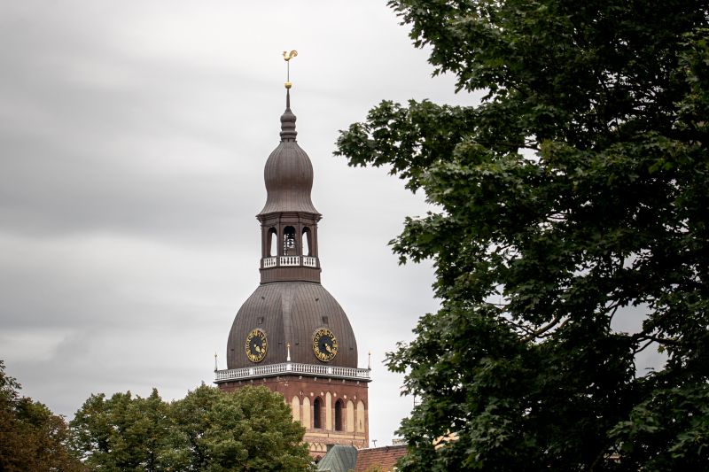 Rīgas Doma tornis Herdera laukumā 6.