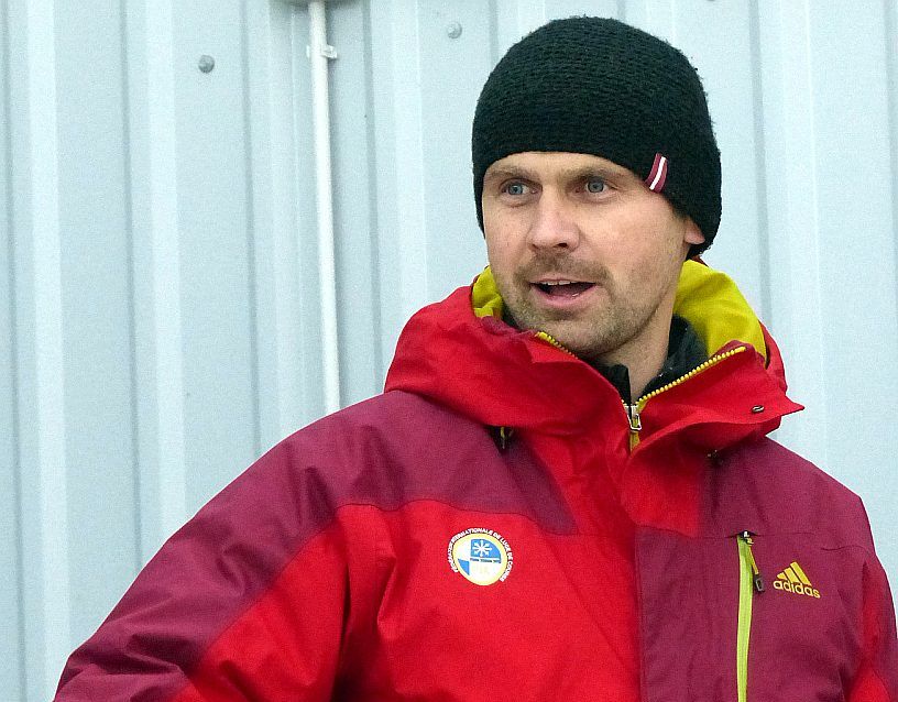 Latvijas kamaniņu sporta izlases galvenais treneris Kaspars Dumpis