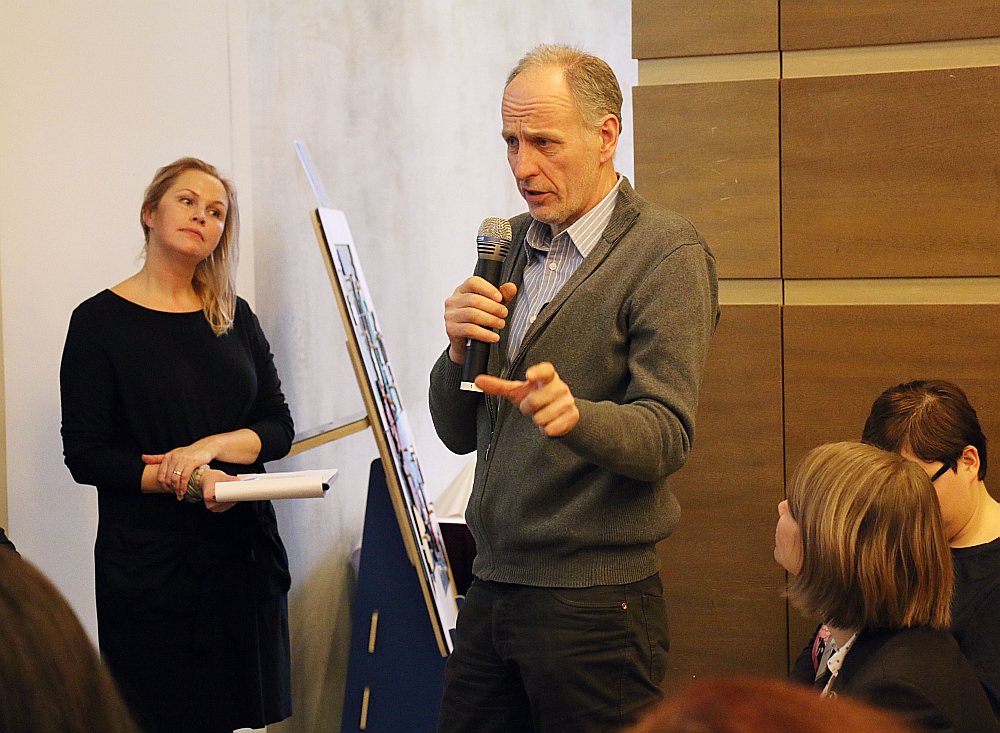 12. janvārī notikušajā Eiropas Parlamenta (EP) biroja Latvijā organizētajā diskusijā ES mājā “Eiropas preču duālā kvalitāte – kādi turpmākie soļi?” iesaistījās arī apmeklētāji.