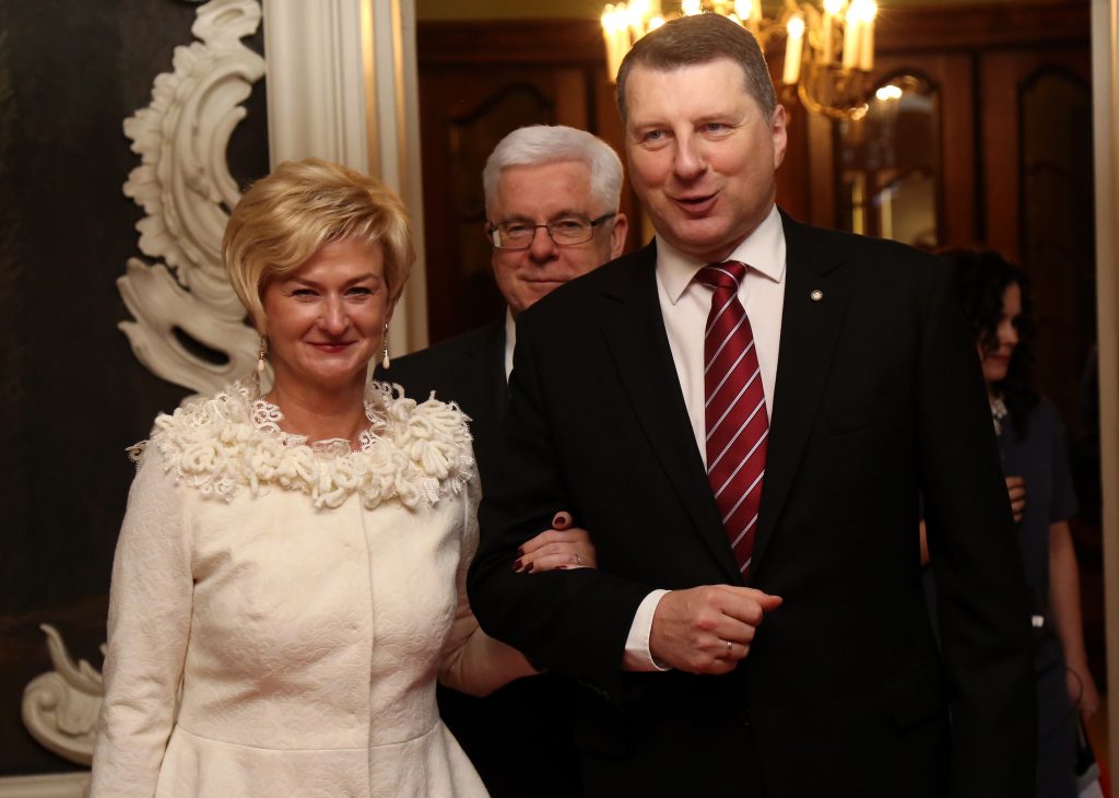 Raimonds Vējonis ar kundzi Ivetu.