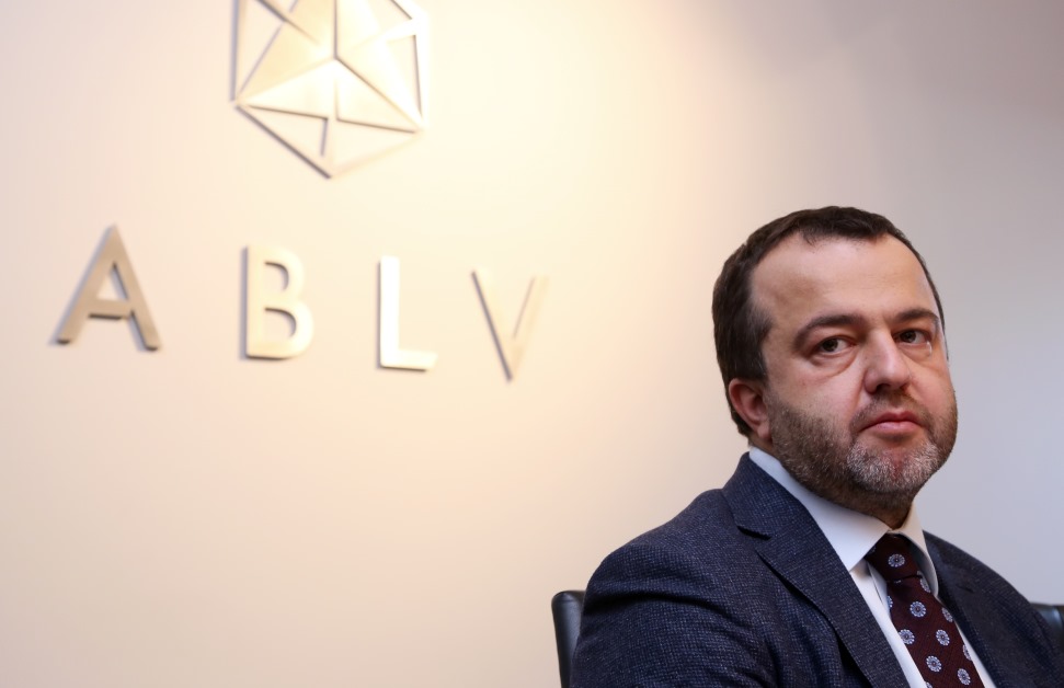 “ABLV Bank” valdes priekšsēdētājs Ernests Bernis preses konferencē 22.02.2018.