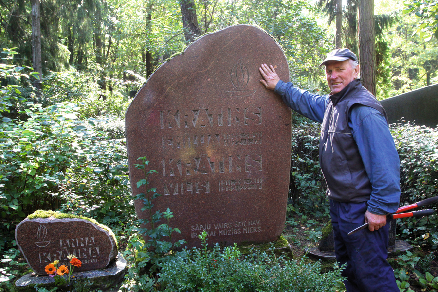 Elmārs Mažāns