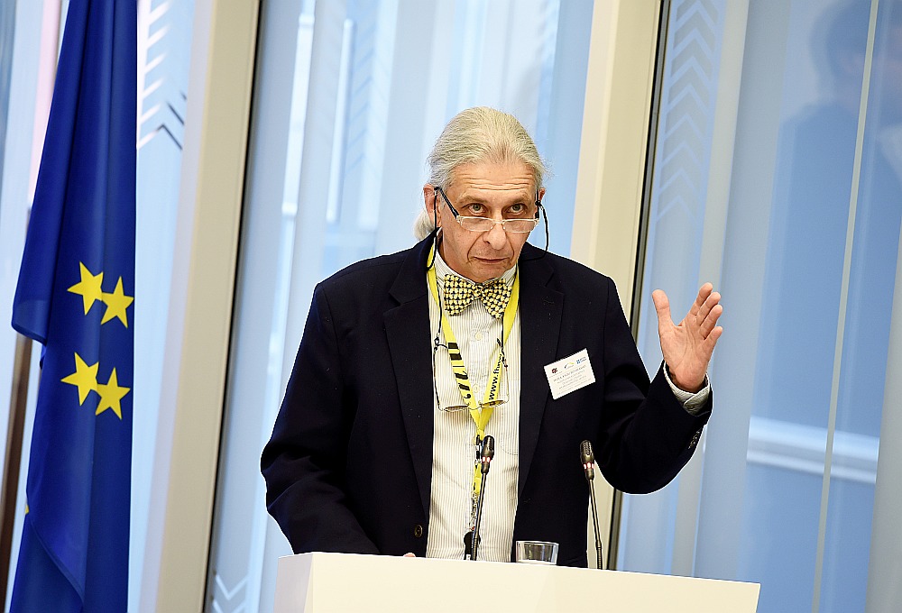 Jeruzalemes Ebreju universitātes profesors, filozofijas doktors Zvi Bekermans konferencē “Skola, kādu to vēlamies”.