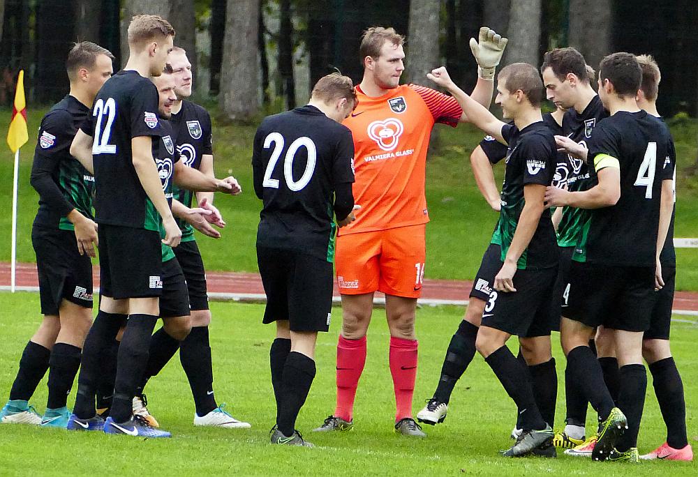Valmieras futbola komanda virslīgā atgriezusies pēc 15 gadu pārtraukuma, taču pirmās mājas spēles aizvadīs Staicelē.