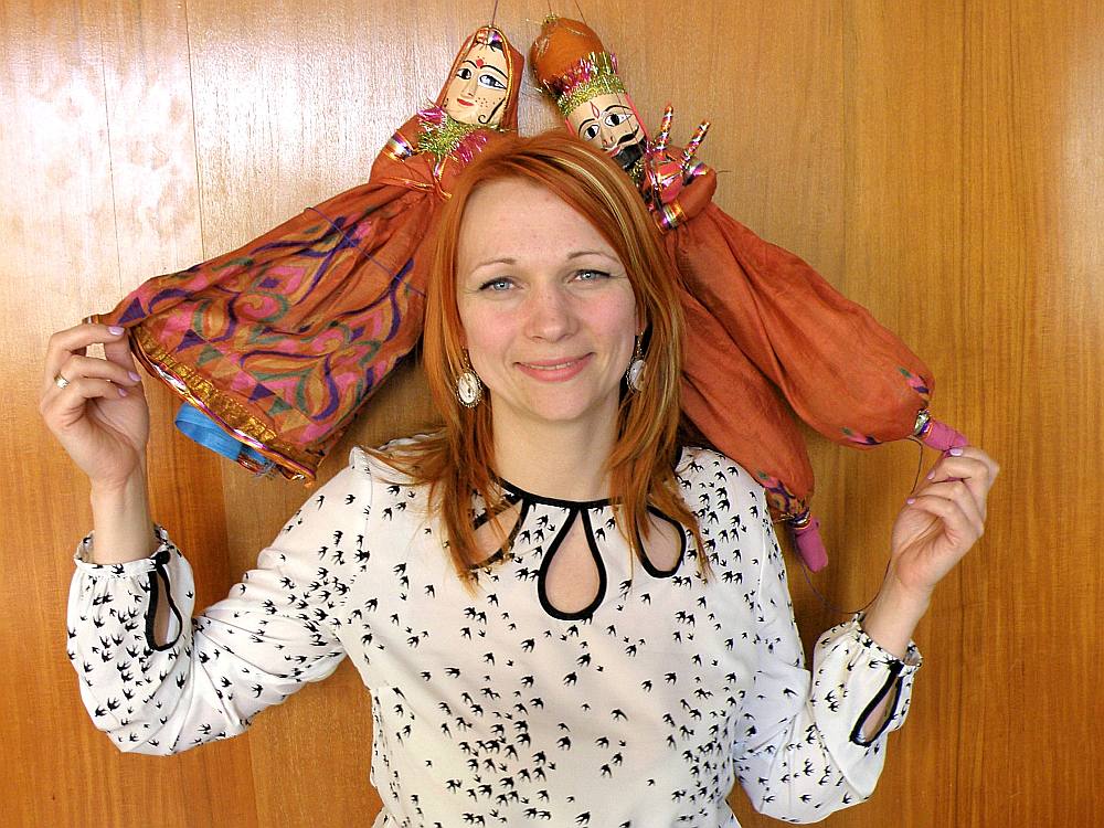 Linda Riekstiņa-Šnore ir izveidojusi 400 m2 lielu ražošanas cehu, kurā nodarbina 15 cilvēkus un lielu daļa sava dizaina zīmola “Ettetete” produkcijas eksportē.