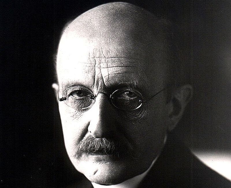 Makss Planks (1858 – 1947)