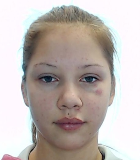 Valsts policija aicina palīdzēt meklēt Samantu Pūciņu, kura 2018.gada 13.aprīlī izgāja no mājām Ventspilī.