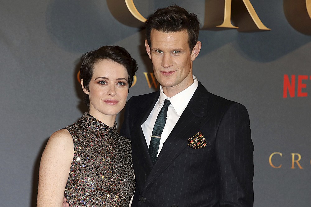 Klēra Foja kopā ar Metu Smitu seriāla “The Crown” otrās sezonas pirmizrādē Londonā 2017. gada rudenī.