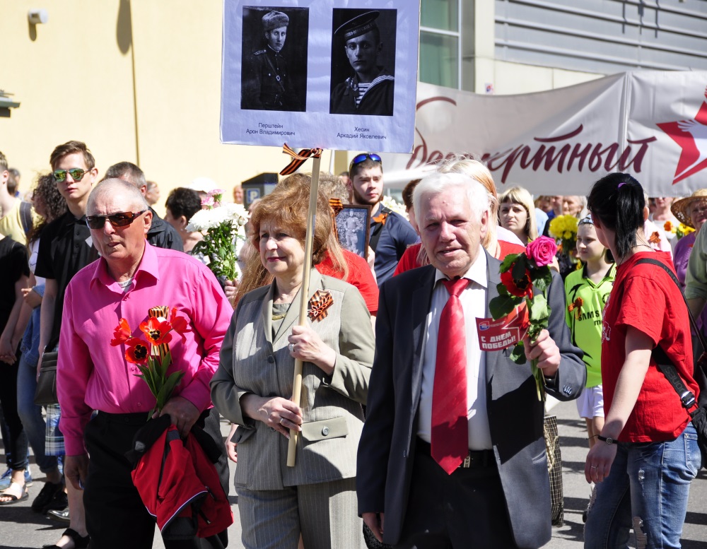 Tatjana Ždanoka (foto vidū) piedalās 9.maija svinībās Daugavpilī, 09.05.2018.
