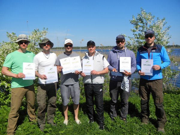 Foto: Mammadaba spiningošanas čempionāta 2018 1. posma – Kaņiera sacensību laureāti (no kreisās) Andrejs Hāns, Ģirts Kukulis, Dainis Podžuks, Andris Kušķis,Aivars Smilga un Māris Smilga. Foto – mammadaba.lv.