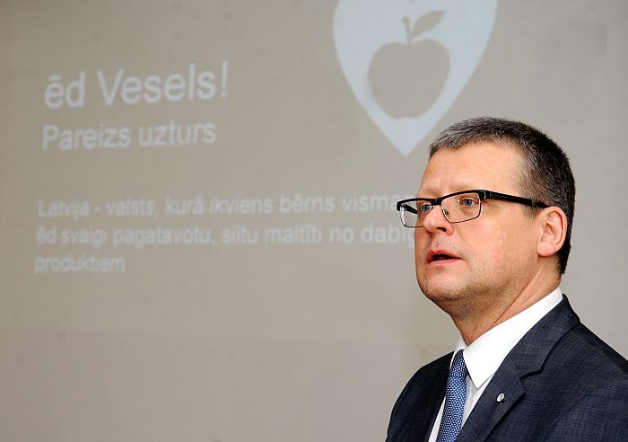 Veselības ministrs Guntis Belēvičs.
