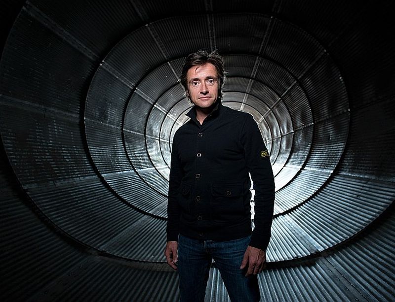 Latvijā Ričards Hamonds visvairāk pazīstams kā viens no raidījuma “Top Gear” (“Gāzi grīdā”) bijušo vadītāju trijotnes. Taču viņš darbojies un turpina darboties arī citos TV projektos, piemēram, raidījumā “Skarbākie laikapstākļi ar Ričardu Hamondu”