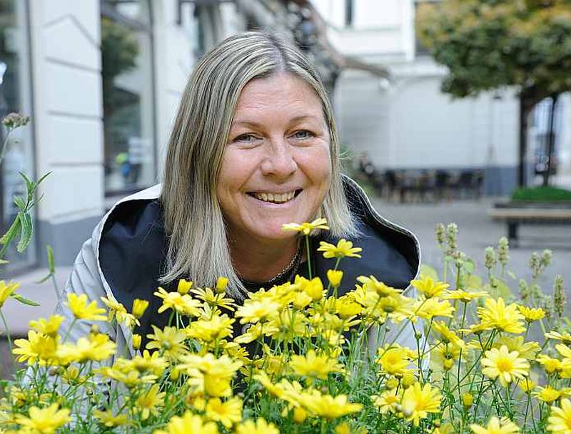 Nora Ikstena