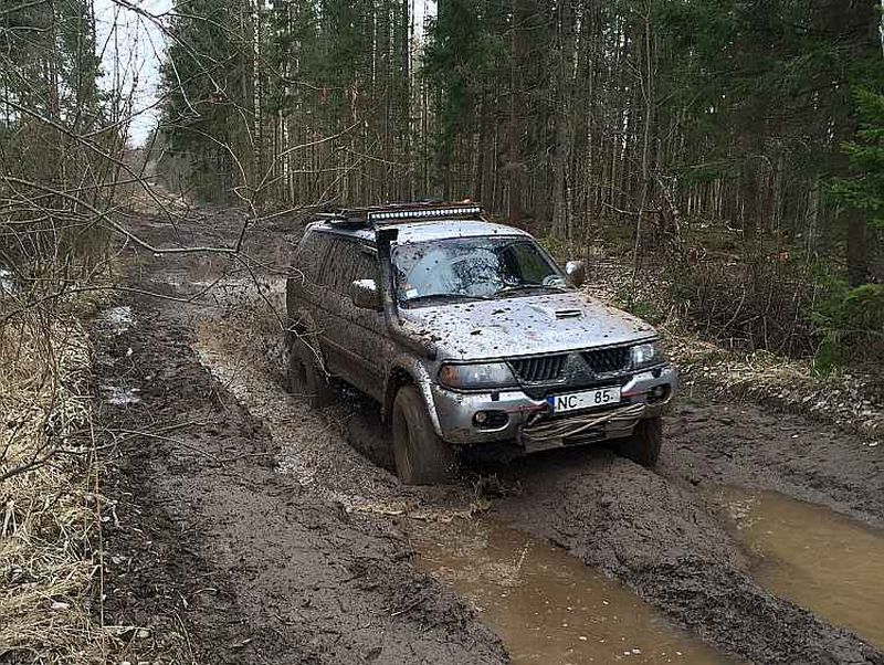 Lai atrastu slēpņus, “4×4 GeoFind” sacensībās nāksies izbraukt no komforta zonas un sekot ceļam, kas šoseju braucējiem sola tikai nepatikšanas.