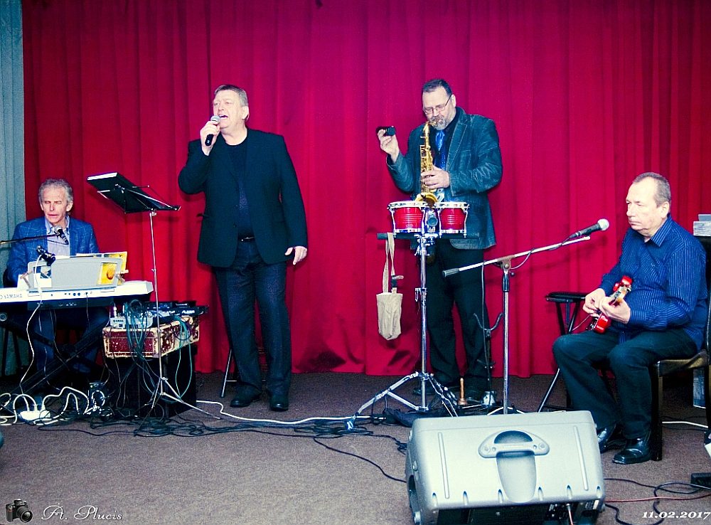 No kreisās Jānis Vējiņš, Raitis Treijs, Aigars Čudars, Igors Kirilovs.