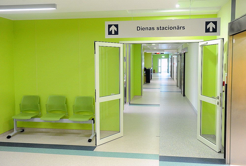 Nedaudz darba apjomu plānots samazināt arī invazīvās radioloģijas dienas stacionāros.