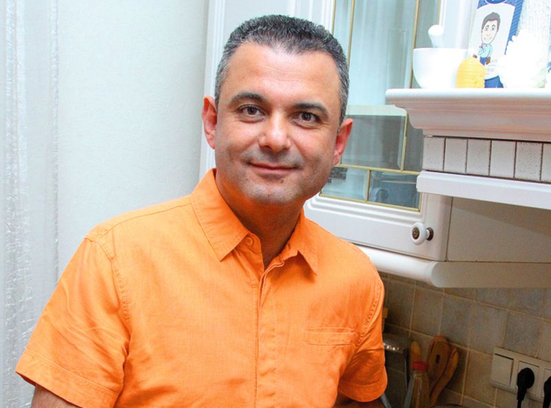 



Hosam Abu Meri
