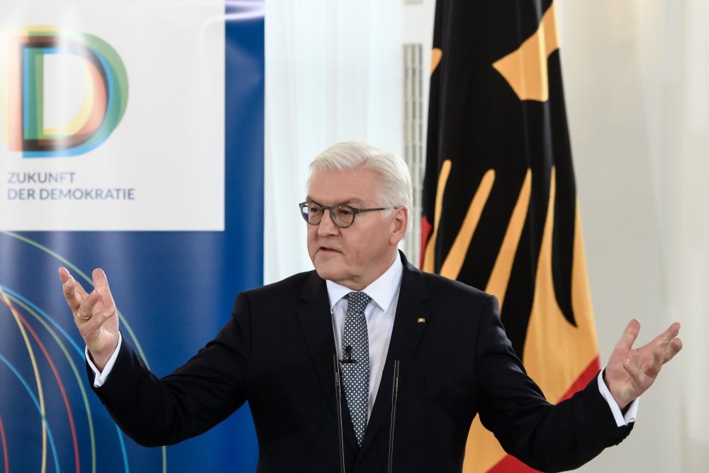 Vācijas prezidents Franks Valters Šteinmeiers paudis bažas par Rietumvalstu un Krievijas attiecību pasliktināšanos pēc ķīmiskā uzbrukuma bijušajam dubultaģentam Sergejam Skripaļam.