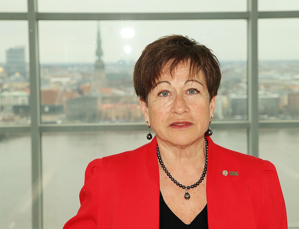 Inna Šteinbuka