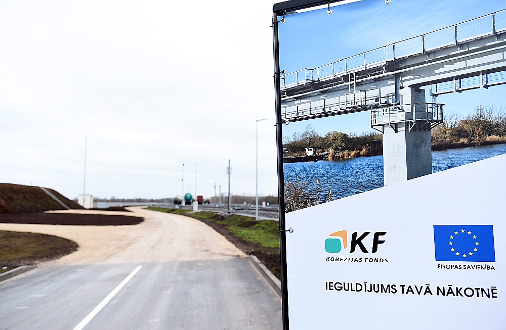 Kohēzijas fonda līdzfinansētā stacija “Bolderāja 2” ar ceļu uz Krievu salas termināļiem.