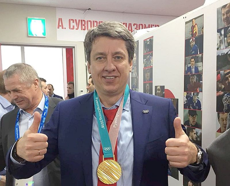 Harijs Vītoliņš pēc dramatiskās uzvaras olimpisko spēļu finālā pār Vācijas izlasi.