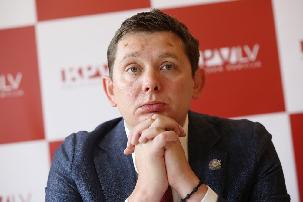 Apsūdzētais un kriminālvajāšanai izdotais Saeimas deputāts Artuss Kaimiņš, 25.06.2018.