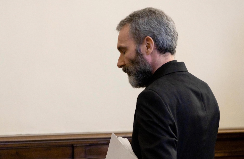 Karlo Alberto Kapella tiesā