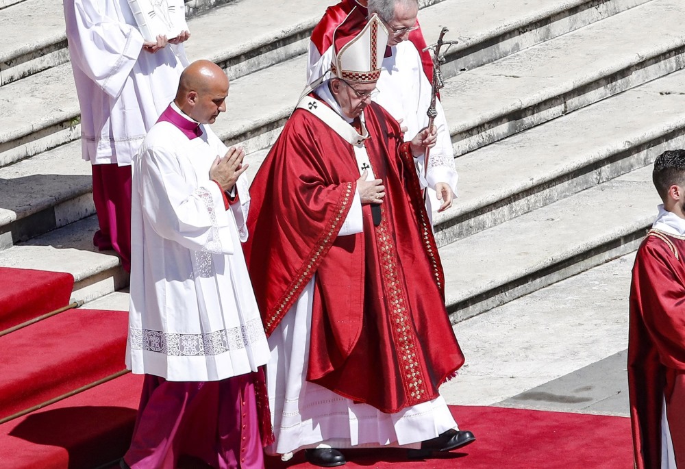 Pāvests Francisks Vatikānā.