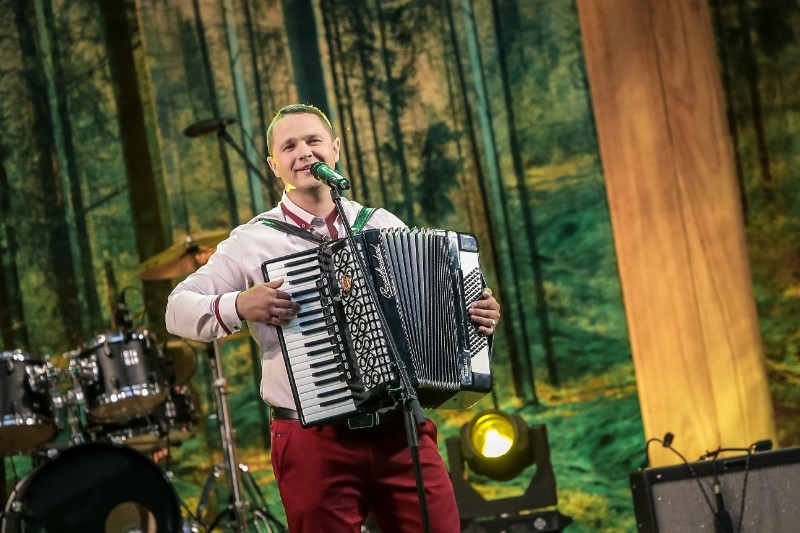 Rikardions piedalās “Latvijas sirdsdziesmā”